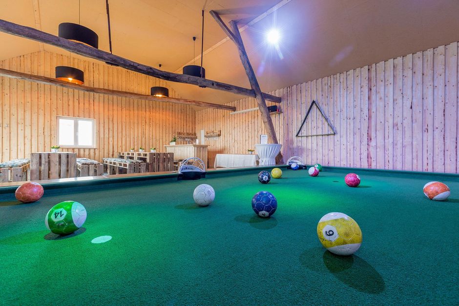 Poolball Spielfeld, Spielanlage